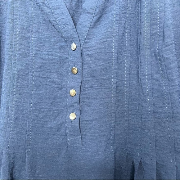 Cocomo Woman Top 3X Navy Blue Flutter Sleeve Henley Popover Blouse Stretch - Picture 7 of 7